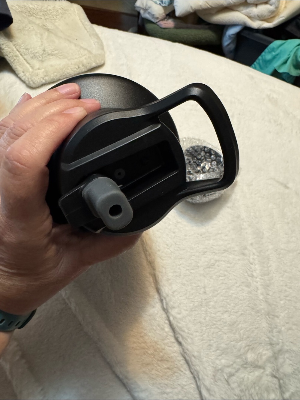 Finedine Black Stainless Steel Insulated Water Bottle - Picture 4 of 7
